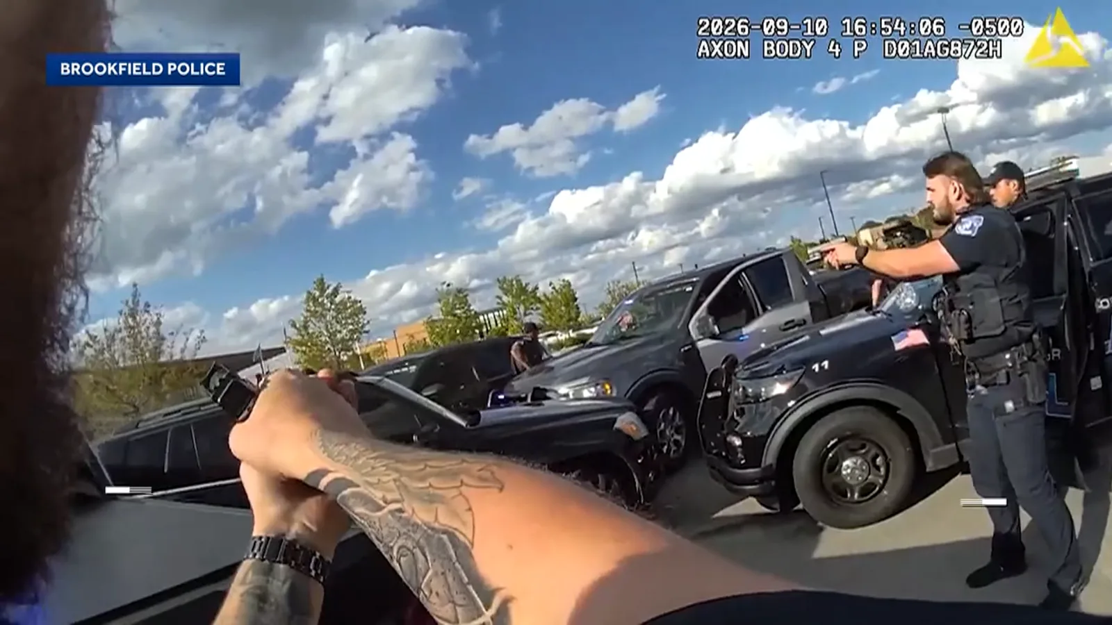 Drone video shows Brookfield police surrounding a black Mercedes during a drug sting arrest